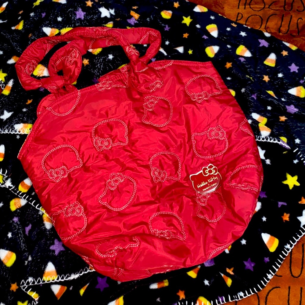 VERY HTF Hello Kitty x Maxim’s Cake tote 2013 version (Hong Kong Cake Shop)